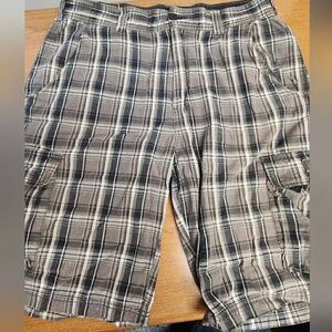 Unionbay 34 cargo shorts. Black, grey, and brown plaid